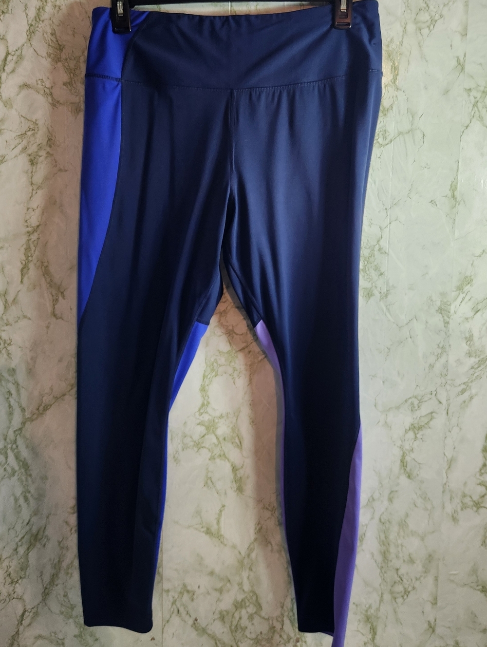 AVIA Color Block Leggings - Picture 2 of 11